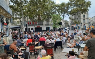 Agora « Dîtes le avec un livre »